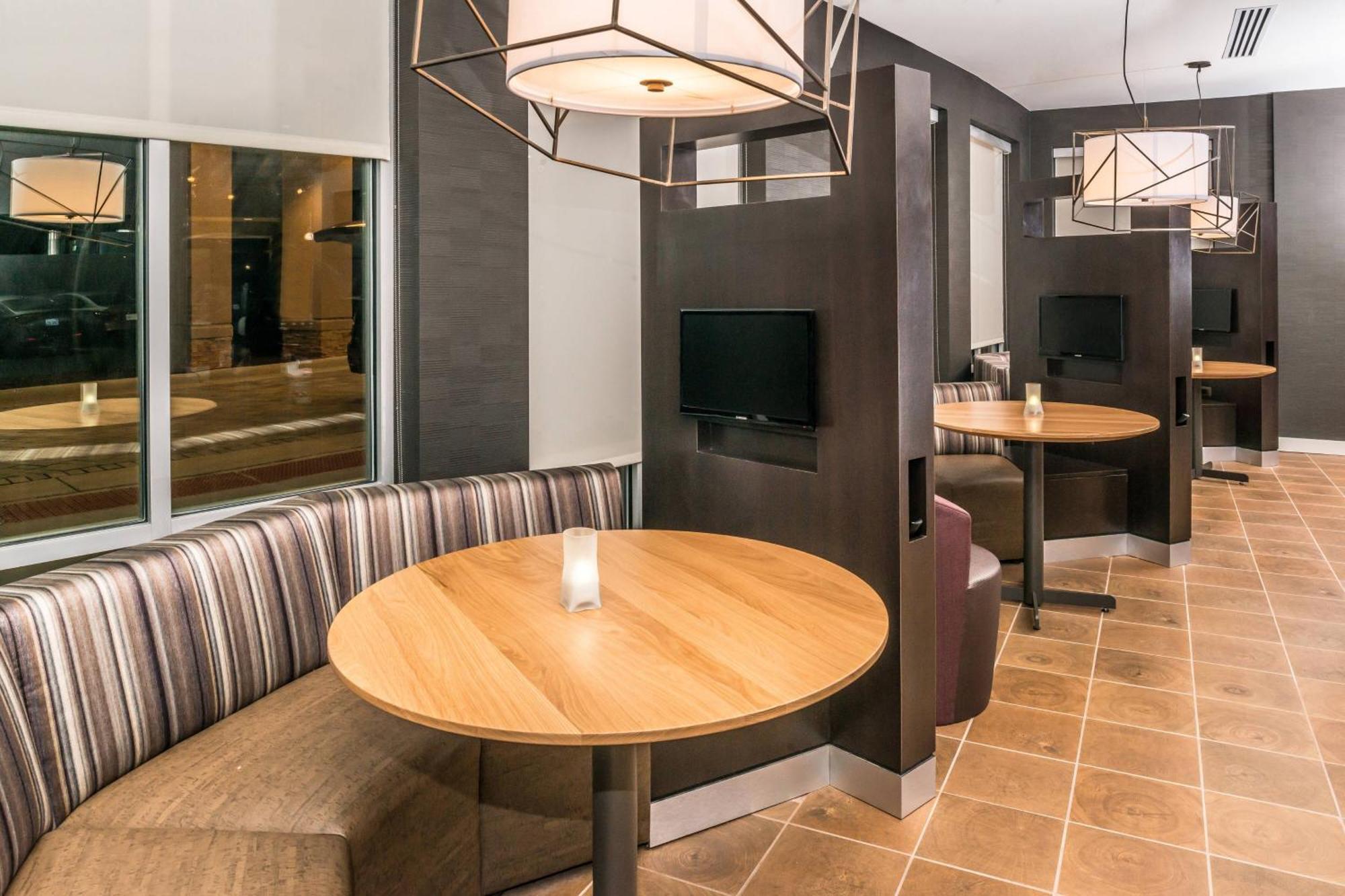 Hotel Courtyard By Marriott Detroit Farmington à Farmington Hills Extérieur photo
