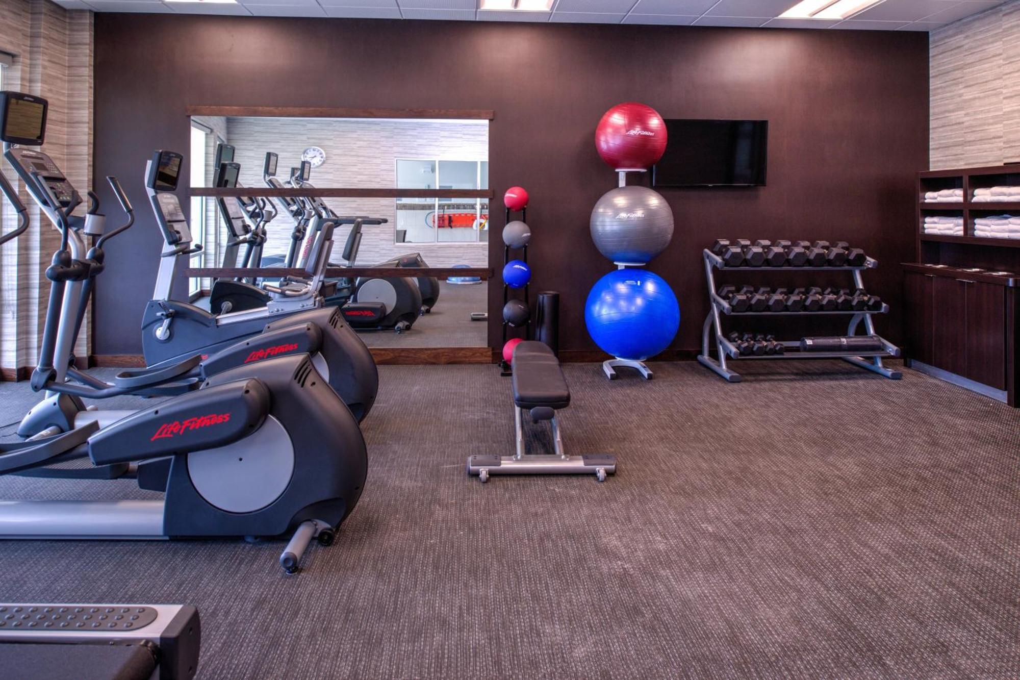 Hotel Courtyard By Marriott Detroit Farmington à Farmington Hills Extérieur photo