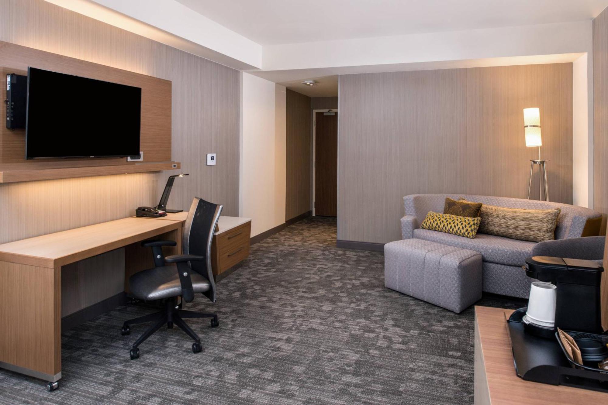 Hotel Courtyard By Marriott Detroit Farmington à Farmington Hills Extérieur photo